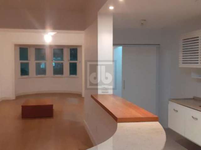 Apartamento com 3 quartos à venda na Avenida Nossa Senhora de Copacabana, Leme, Rio de Janeiro, 130 m2 por R$ 1.150.000