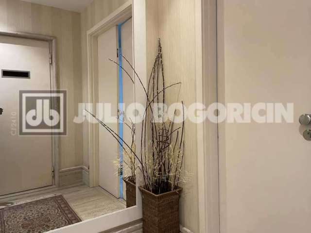 Apartamento com 3 quartos para alugar na Avenida Visconde de Albuquerque, Leblon, Rio de Janeiro, 122 m2 por R$ 10.200