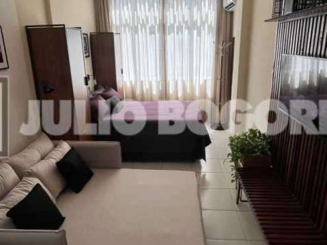 Apartamento à venda na Rua Júlio de Castilhos, Copacabana, Rio de Janeiro, 25 m2 por R$ 550.000