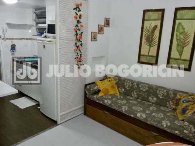 Apartamento com 1 quarto à venda na Rua Figueiredo Magalhães, Copacabana, Rio de Janeiro, 33 m2 por R$ 615.000