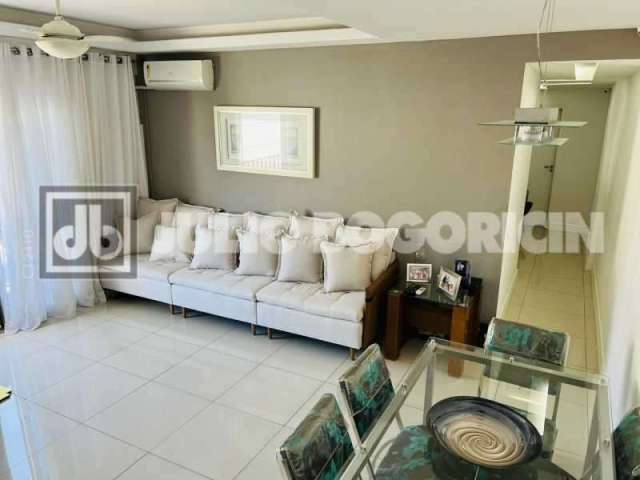 Apartamento com 3 quartos à venda na Rua João Alfredo, Tijuca, Rio de Janeiro, 92 m2 por R$ 900.000