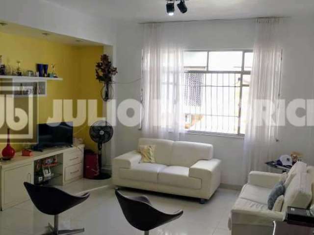 Apartamento com 3 quartos à venda na Rua Itacuruçá, Tijuca, Rio de Janeiro, 95 m2 por R$ 750.000