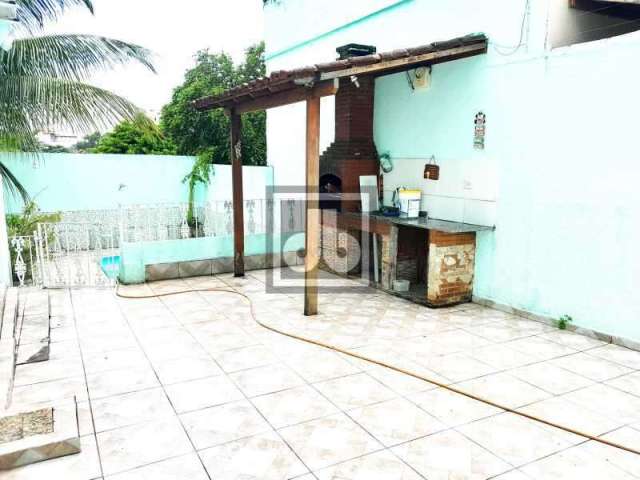 Casa com 4 quartos à venda na Rua Henrique Morize, Grajaú, Rio de Janeiro, 246 m2 por R$ 890.000