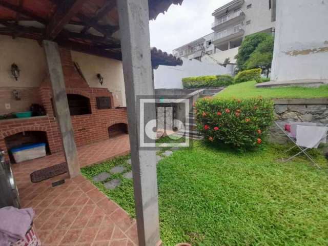 Casa em condomínio fechado com 3 quartos à venda na Rua Orestes Rosolia, Jardim Guanabara, Rio de Janeiro, 153 m2 por R$ 970.000