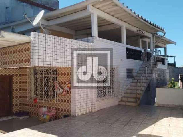 Casa em condomínio fechado com 3 quartos à venda na Rua Tupirama, Jardim Carioca, Rio de Janeiro, 246 m2 por R$ 690.000