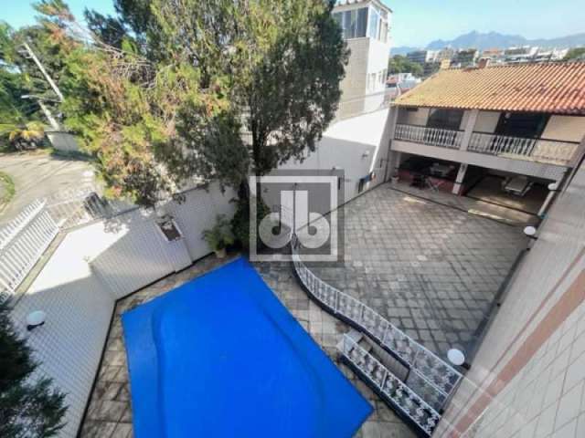 Casa em condomínio fechado com 4 quartos à venda na Rua Eduardo Botelho, Jardim Guanabara, Rio de Janeiro, 512 m2 por R$ 2.200.000