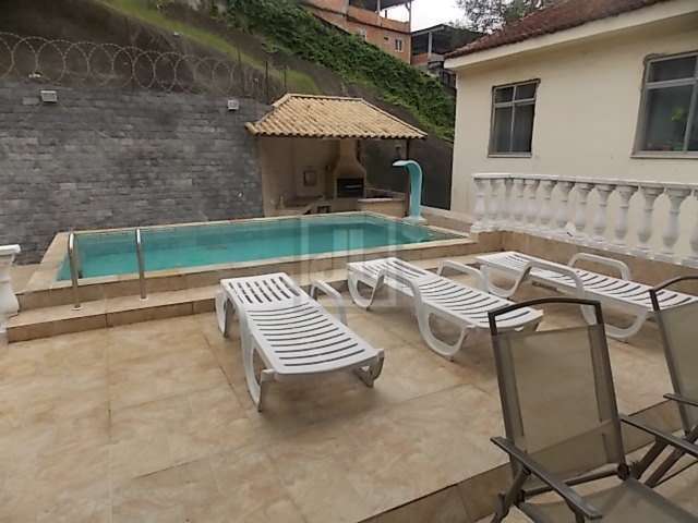 Casa com 4 quartos à venda na Rua Chapot Prevost, Freguesia (Ilha do Governador), Rio de Janeiro, 360 m2 por R$ 740.000