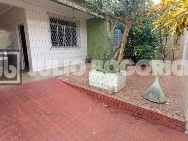 Casa com 3 quartos à venda na Rua Iguatemi, Tauá, Rio de Janeiro, 198 m2 por R$ 700.000