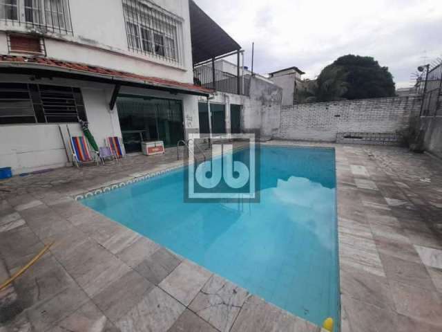 Casa em condomínio fechado com 3 quartos à venda na Rua Hugo Leal, Jardim Guanabara, Rio de Janeiro, 276 m2 por R$ 900.000