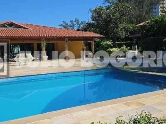 Casa em condomínio fechado com 4 quartos à venda na Avenida Adolpho de Vasconcelos, Barra da Tijuca, Rio de Janeiro, 434 m2 por R$ 2.800.000