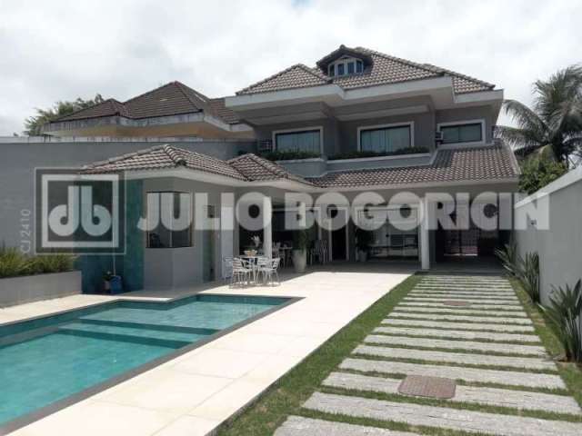 Casa em condomínio fechado com 5 quartos à venda na Rua Mário Albuquerque, Barra da Tijuca, Rio de Janeiro, 366 m2 por R$ 3.300.000