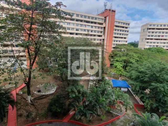 Apartamento com 2 quartos à venda na Estrada do Cafundá, Taquara, Rio de Janeiro, 60 m2 por R$ 225.000