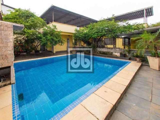 Casa com 4 quartos à venda na Rua Thomas G. Masaryk, Freguesia (Jacarepaguá), Rio de Janeiro, 347 m2 por R$ 1.400.000