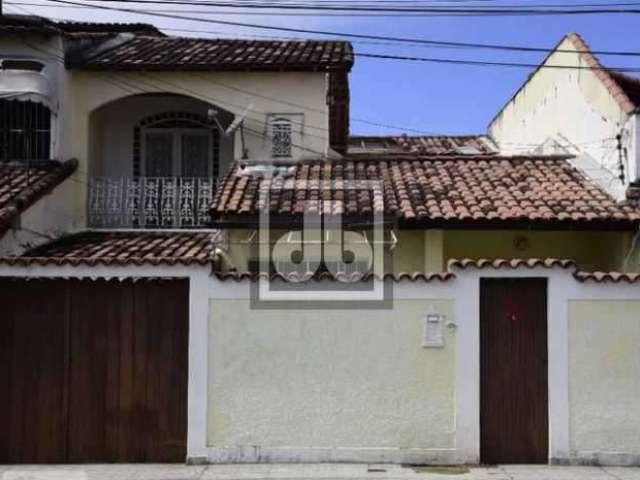 Casa em condomínio fechado com 3 quartos à venda na Rua Suzano, Freguesia (Jacarepaguá), Rio de Janeiro, 116 m2 por R$ 450.000