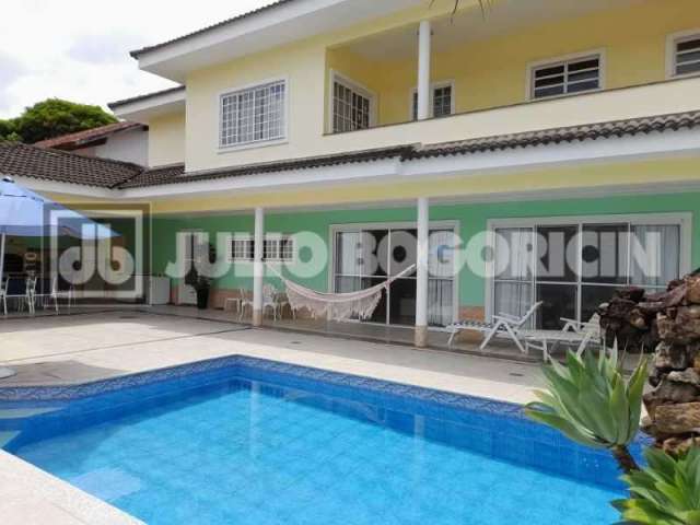 Casa em condomínio fechado com 5 quartos à venda na Rua Geraldo Martins Ourivio, Jacarepaguá, Rio de Janeiro, 584 m2 por R$ 1.900.000