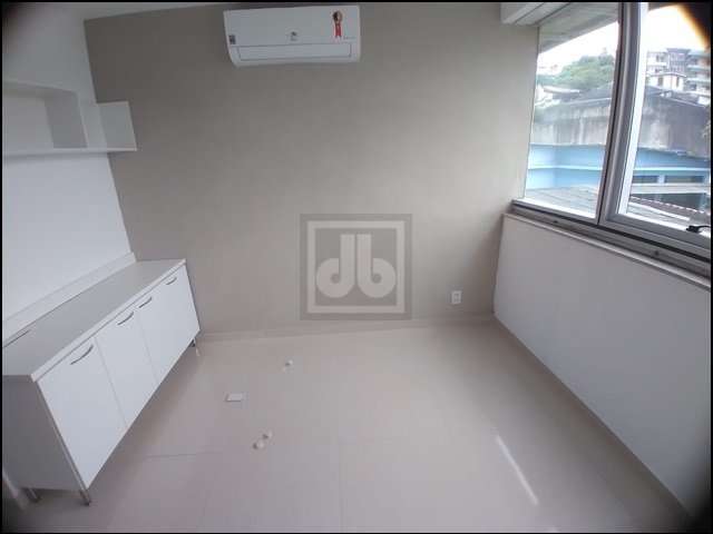 Sala comercial à venda na Avenida Geremário Dantas, Pechincha, Rio de Janeiro, 21 m2 por R$ 120.000