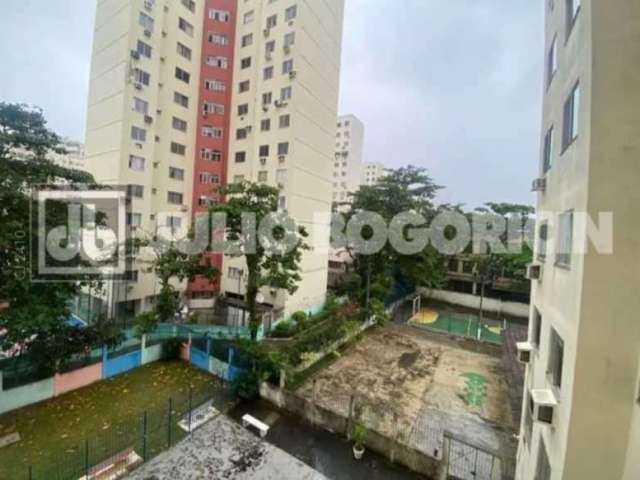 Apartamento com 2 quartos à venda na Estrada dos Bandeirantes, Curicica, Rio de Janeiro, 48 m2 por R$ 215.000