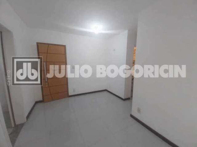 Apartamento com 2 quartos à venda na Rua Geovani de Castro, Freguesia (Jacarepaguá), Rio de Janeiro, 50 m2 por R$ 215.000