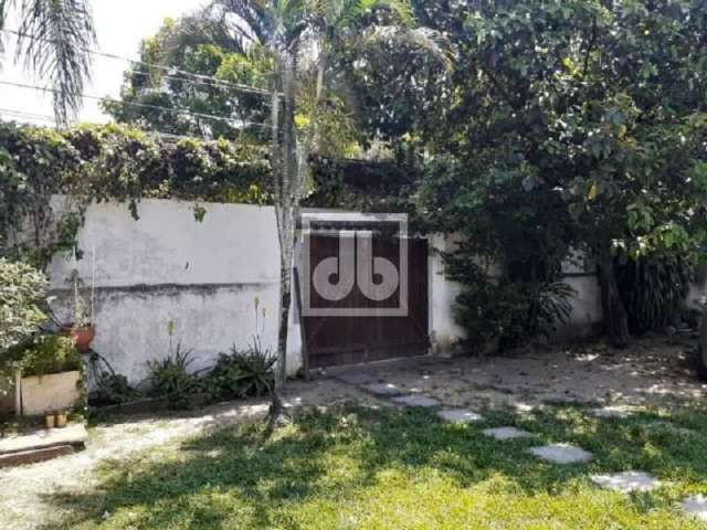 Casa em condomínio fechado com 3 quartos à venda na Estrada Caribu, Freguesia (Jacarepaguá), Rio de Janeiro, 360 m2 por R$ 800.000