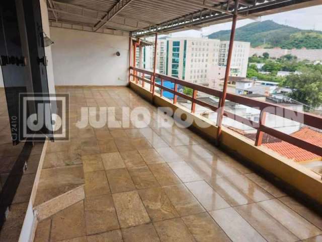 Casa em condomínio fechado com 5 quartos à venda na Rua Humberto Bastos, Taquara, Rio de Janeiro, 685 m2 por R$ 980.000