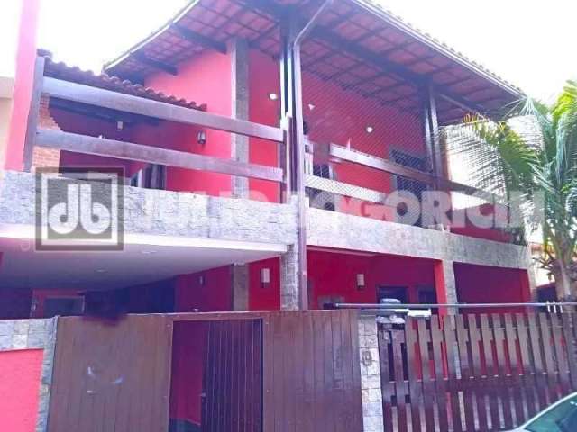 Casa em condomínio fechado com 4 quartos à venda na Rua Edgard Werneck, Pechincha, Rio de Janeiro, 129 m2 por R$ 550.000