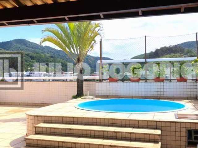 Cobertura com 3 quartos para alugar na Estrada do Bananal, Freguesia (Jacarepaguá), Rio de Janeiro, 219 m2 por R$ 5.900