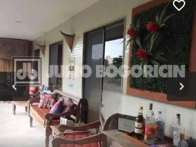 Apartamento com 3 quartos à venda na Rua Salvador de Mesquita, Recreio dos Bandeirantes, Rio de Janeiro, 109 m2 por R$ 900.000