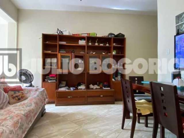 Apartamento com 2 quartos à venda na Rua Aquidabã, Méier, Rio de Janeiro, 71 m2 por R$ 180.000