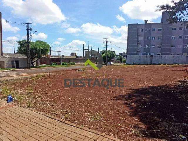 Terreno de esquina com 1.451m2-  Bairro Alto Alegre