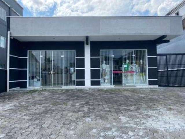 Comercial para Venda em Joinville, Espinheiros, 2 dormitórios, 1 banheiro, 4 vagas