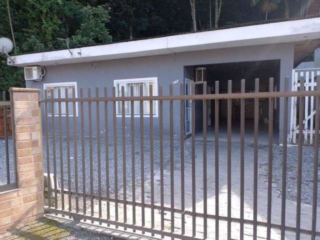 Casa para Venda em Joinville, Parque Guarani, 2 dormitórios, 1 banheiro, 1 vaga