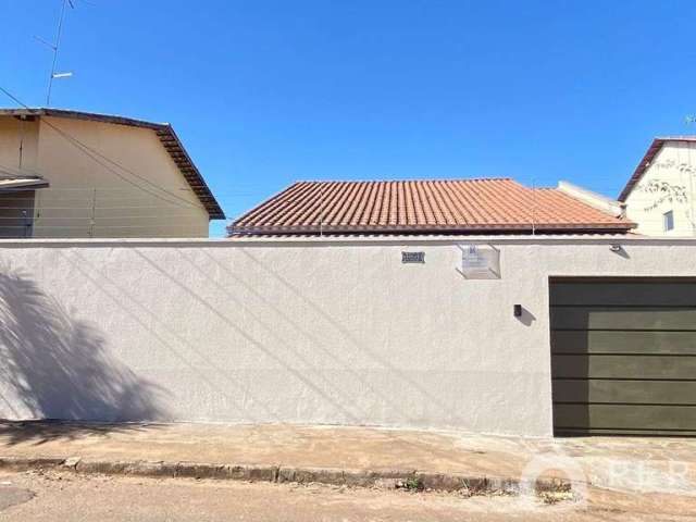 Casa em Jardim Maria Inês  -  Aparecida de Goiânia