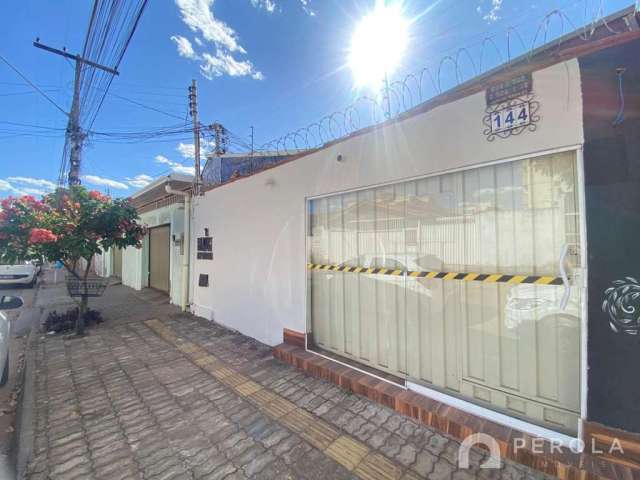 Casa Comercial, Rua C 220, Jardim América.