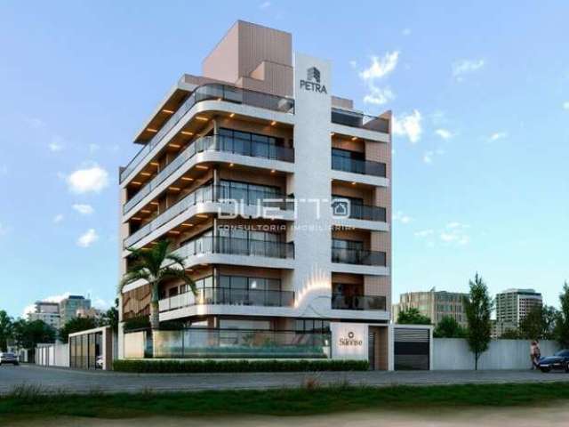 Apartamento frente ao mar com 03 dormitórios