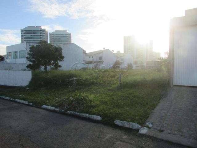 Alugue Terreno no Bairro Atalaia, próximo a praia.