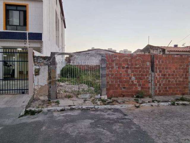 Terreno com 300m2 na Farolândia