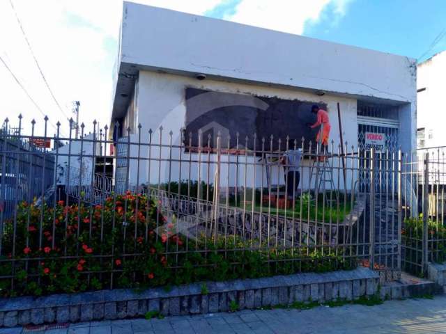 Casa à venda no Centro de Aracaju, Av. Barão de Maruim