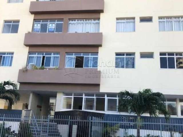 Apartamento a venda no Edf. Del Rey