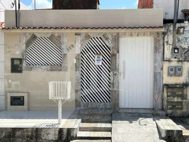 Casa reformada à venda no bairro Coroa do Meio, Aracaju/SE