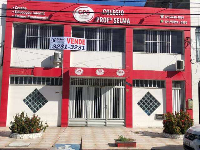 Prédio Comercial no Conjunto Augusto Franco Bairro Farolândia