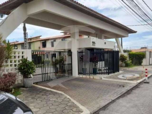 Casa no Condomínio J. Inácio na Coroa do Meio