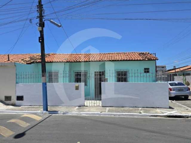 Casa de esquina na Barra dos Coqueiros para residência ou comércio