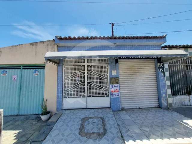 Casa com dois Pavimentos de 3 Quartos sendo 1 Suíte para Locação no Bairro Siqueira Campos