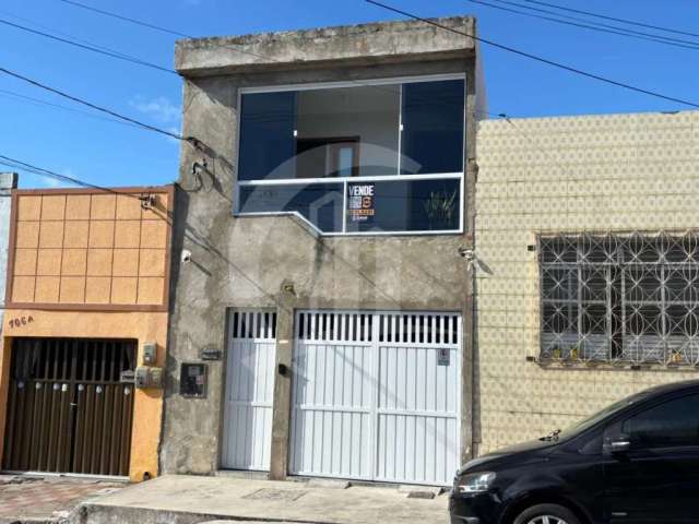 Casa à Venda de Andar com Ampla Estrutura no Centro de Aracaju