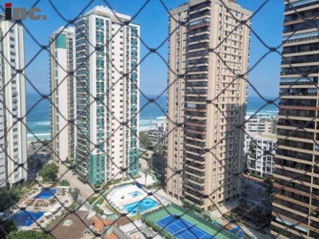 EXCELENTE APARTAMENTO NO ATLÂNTICO SUL (BARRA) - 3 QUARTOS - 230m² - VISTA MAR!!!