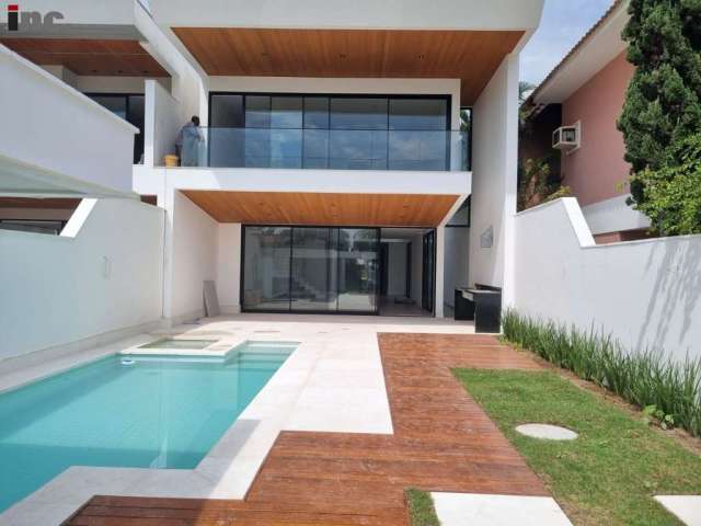 Interlagos de Itaúna - Casa Tríplex 4 Suítes 450m²- Projeto Contemporâneo.