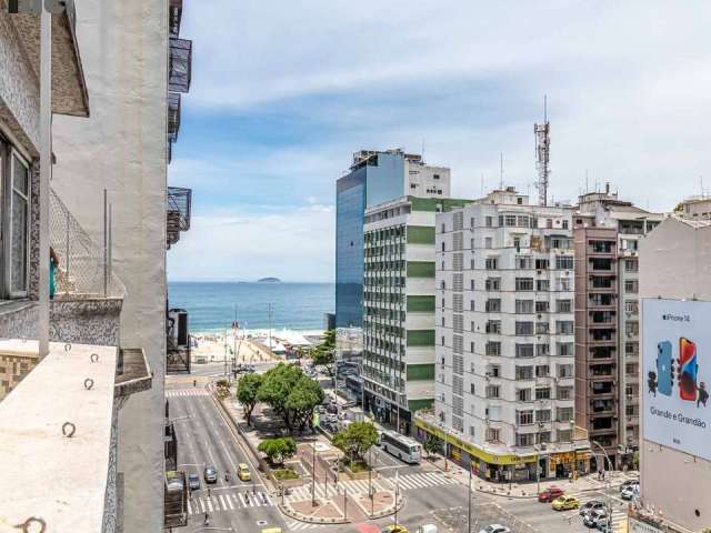 APARTAMENTO 3 QUARTOS EM COPACABANA - 135m² -TOTALMENTE REFORMADO.