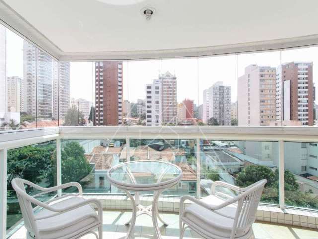 Apartamento em Pinheiros á Venda,  com 4 Dorms, 3 Suítes, 3 Vagas e 190m² útil .