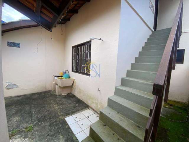 Casa para Venda em Balneário Camboriú, Nações, 2 dormitórios, 2 banheiros, 3 vagas