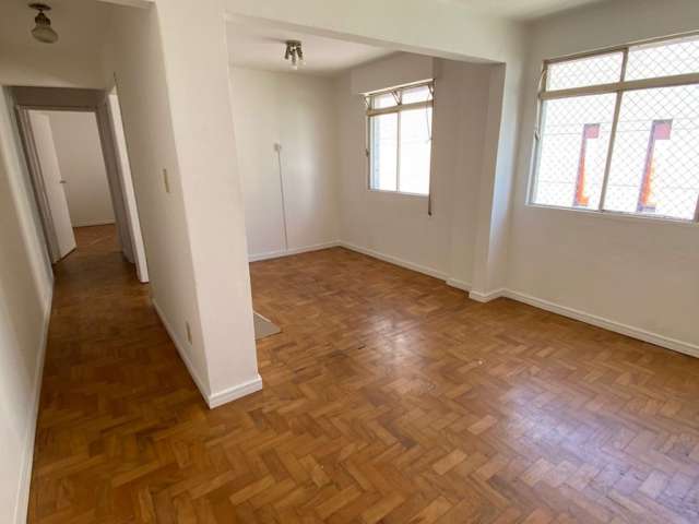 Aluga-se Apartamento 02 dormitórios na Bela Vista  com vaga